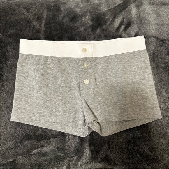 Brandy Melville Other - Brandy Melville boy short